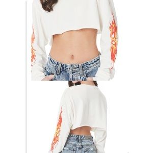 white long sleeve cropped flame tee